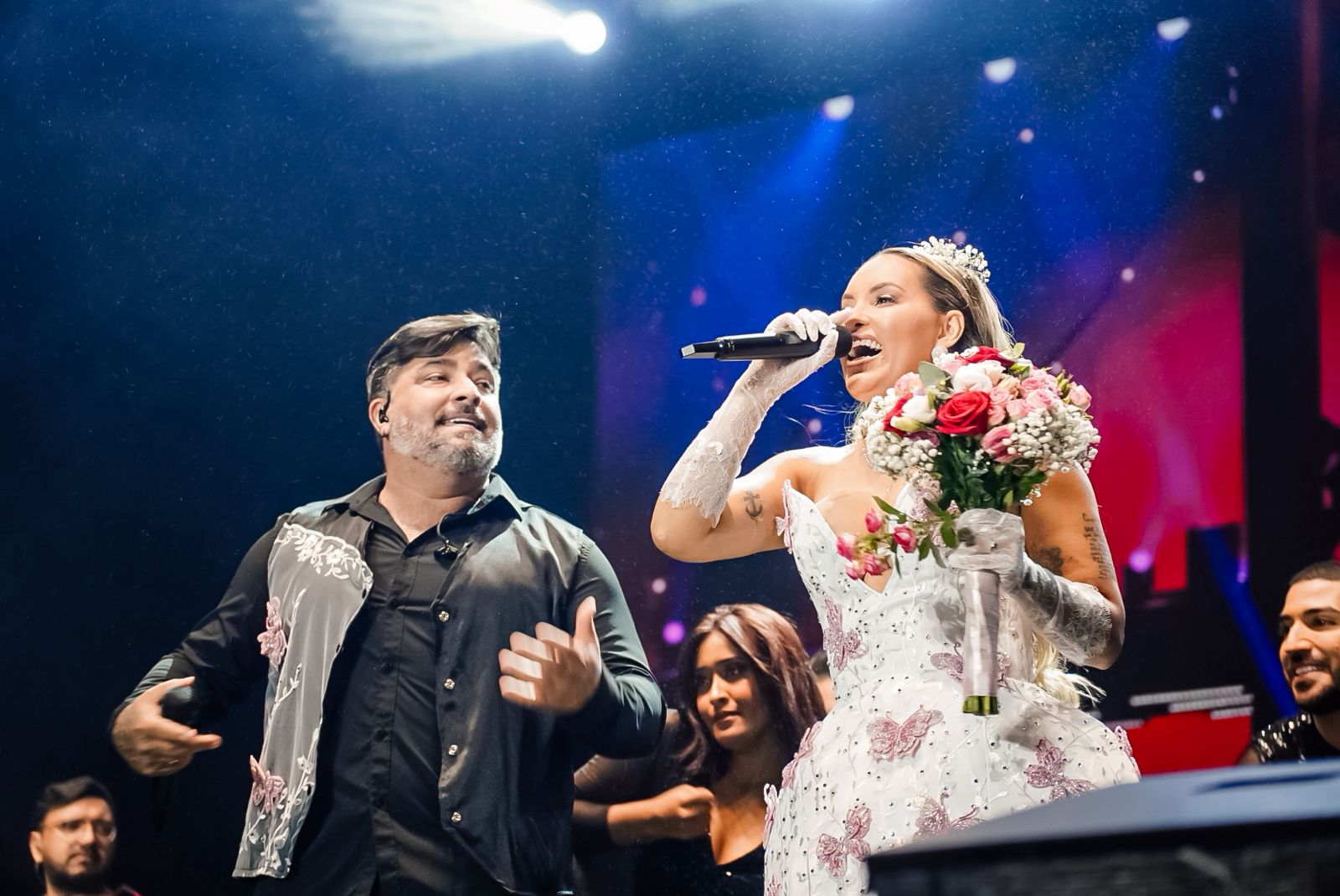 Mano Walter, Silvânia & Berg, Seu Desejo e Fabrício Rodrigues comandam o sábado d’O Maior São João do Mundo